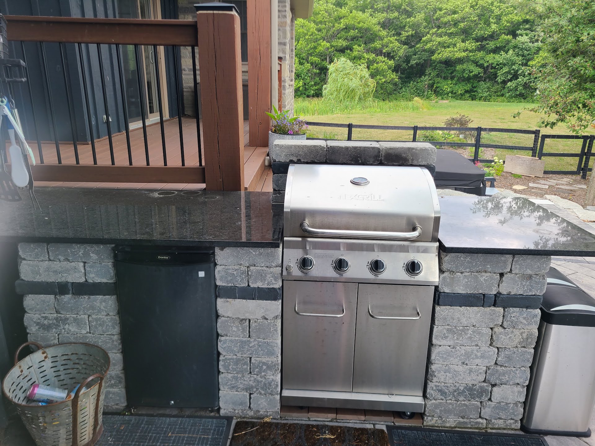 Kitchens & BBQ Areas